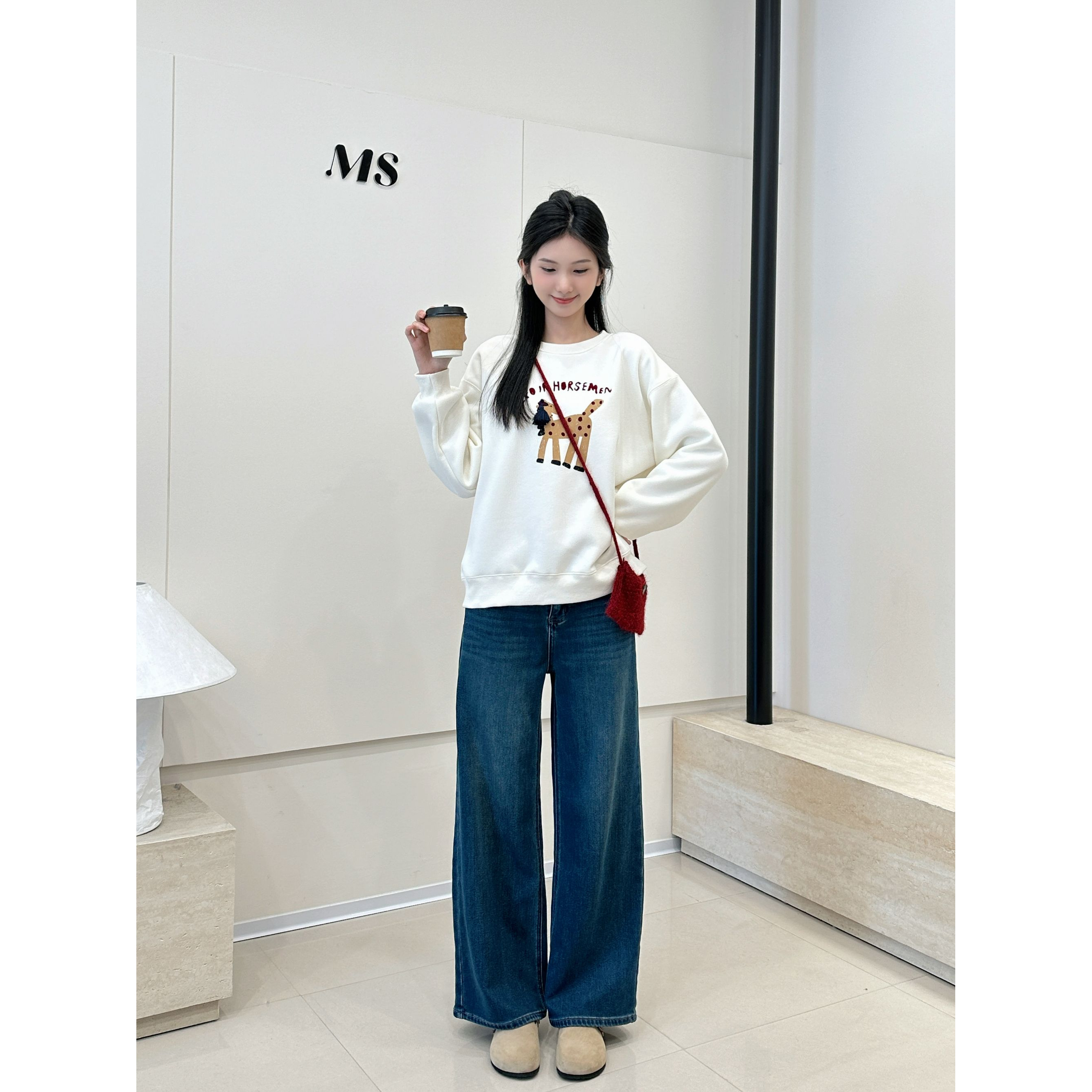 韩系刺绣简约百搭流苏小马加绒圆领纯色系卫衣2025冬新款