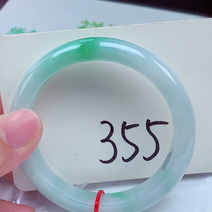 翡翠未镶嵌手镯翡翠