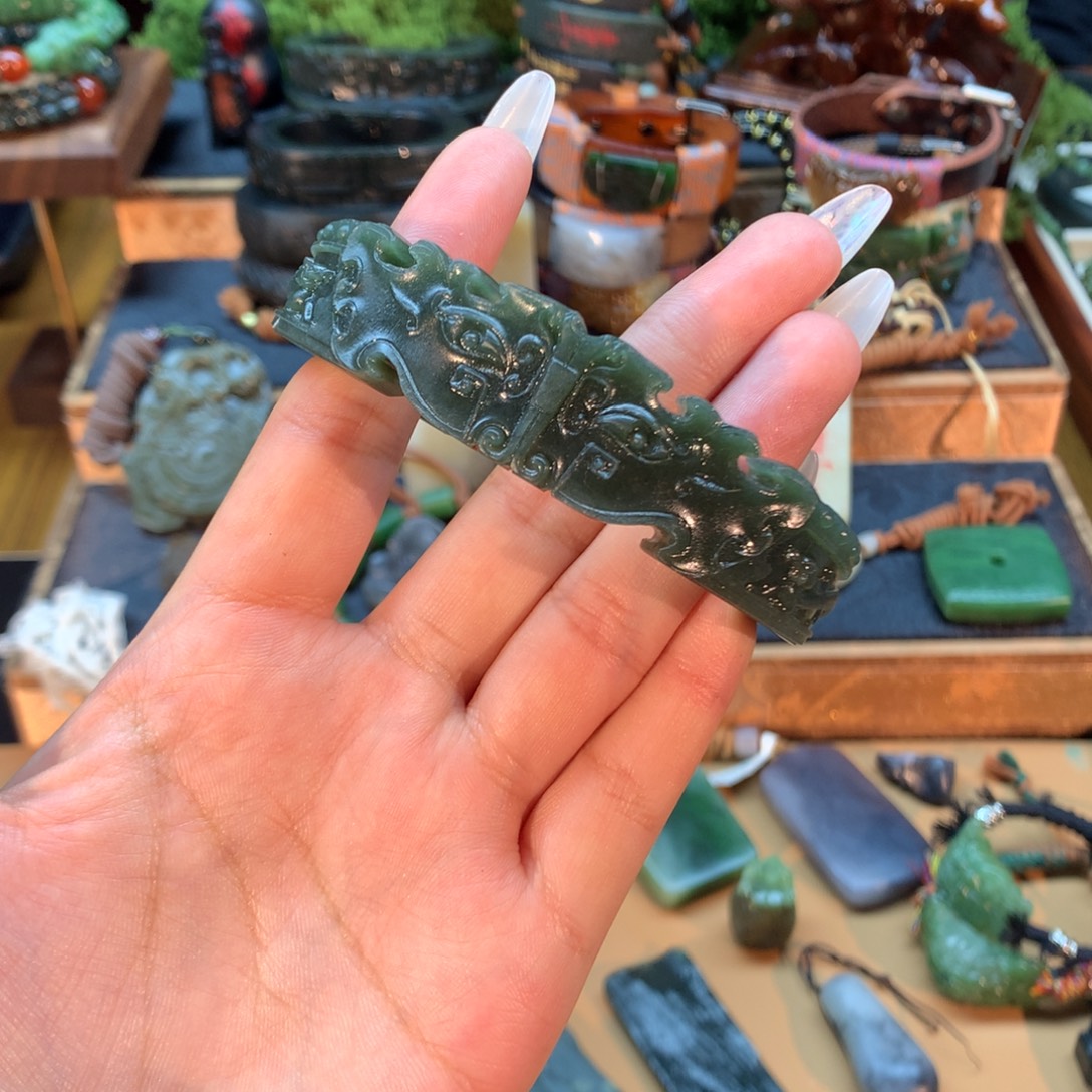 和田玉（糖玉）未镶嵌挂件