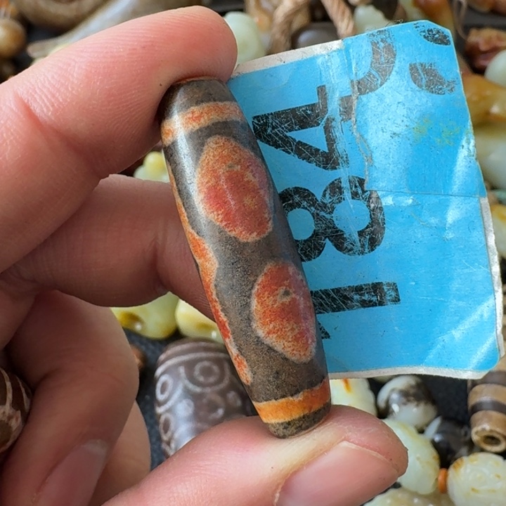 伊***婆玛瑙/玉髓未镶嵌颈饰