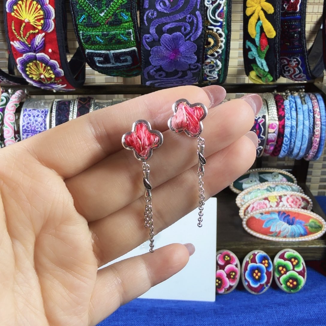 传承非要刺绣饰品41