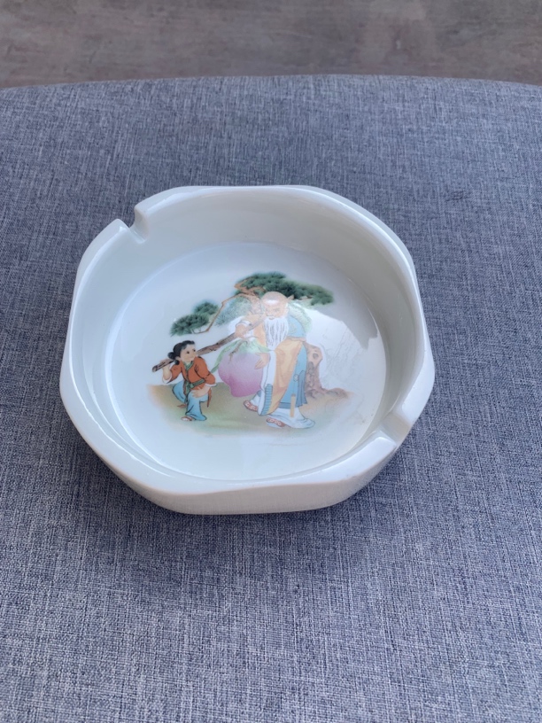 寿星系列陶瓷烟灰缸外径12