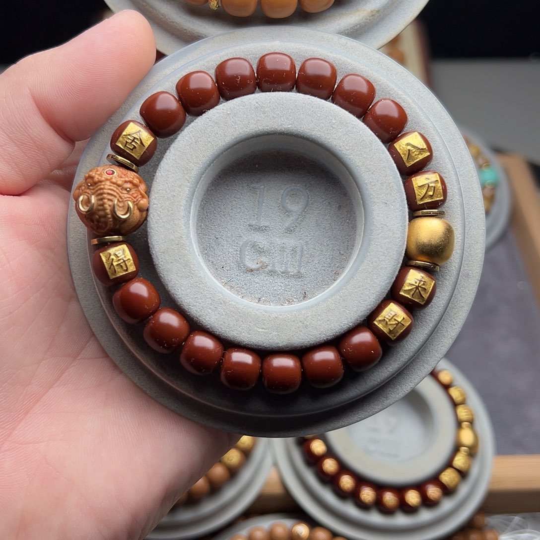 孙***然猴头核桃手串福利