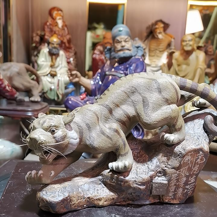 秋***天石湾公仔陶瓷摆件