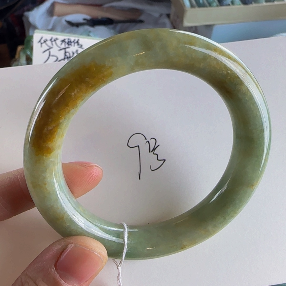 翡翠手镯未镶嵌老坑55圈