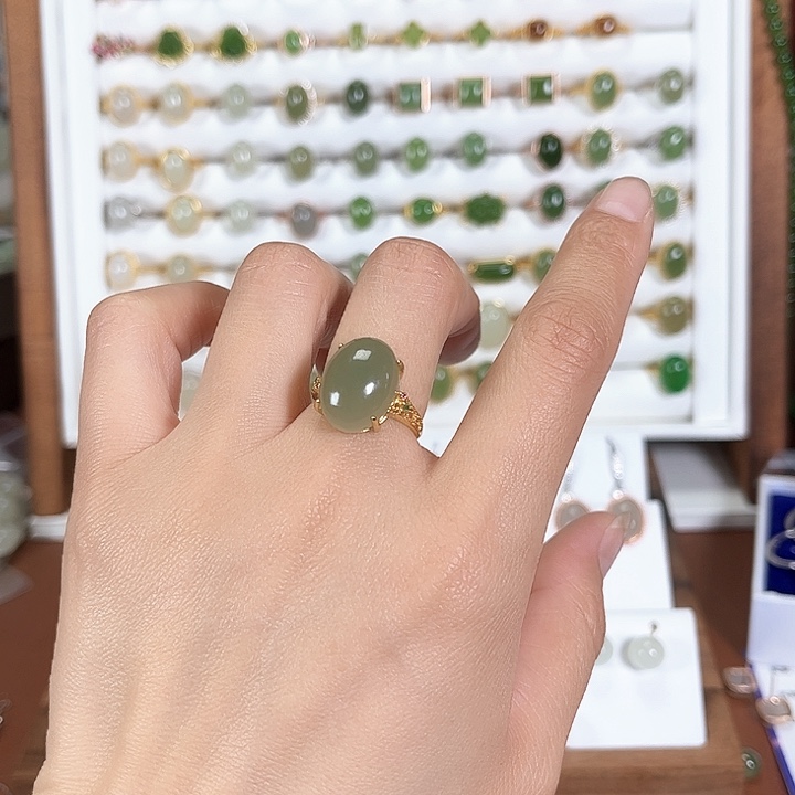 和田玉戒指银S925镀金镶嵌