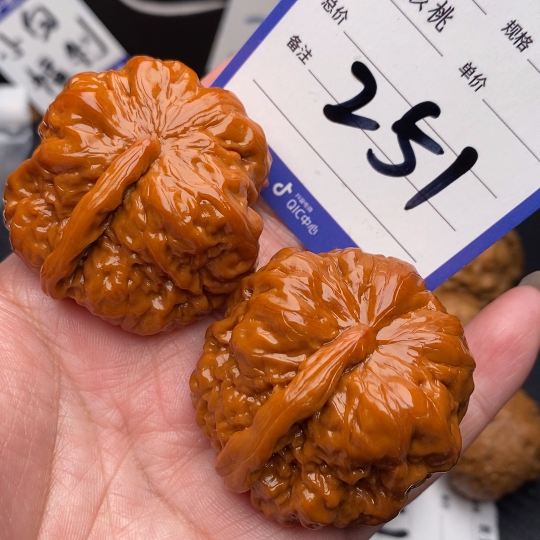 古***心把件文玩核桃一根筋momo