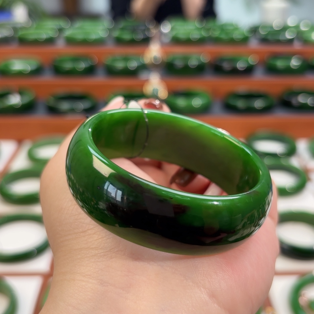 和田玉未镶嵌手镯56