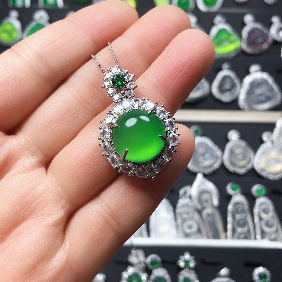 玛瑙/玉髓颈饰合金