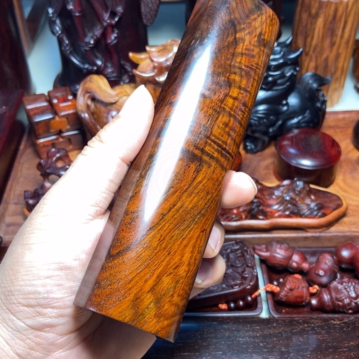 交趾黄檀（大红酸枝）镇纸