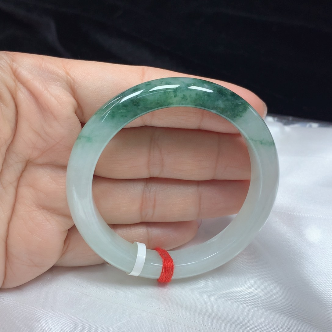 翡翠手镯未镶嵌正圈55.