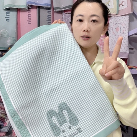 棉特价绿色大字母