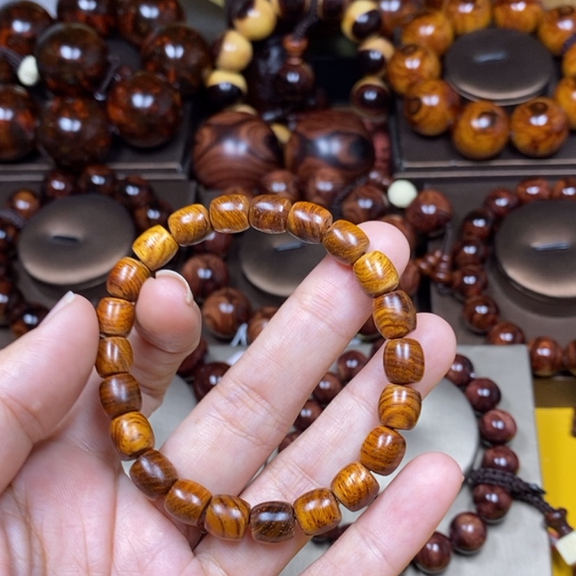 【闪购商品】花梨木类小****食0.8-0.8-0.8