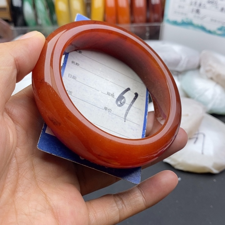未镶嵌手镯石英质玉
