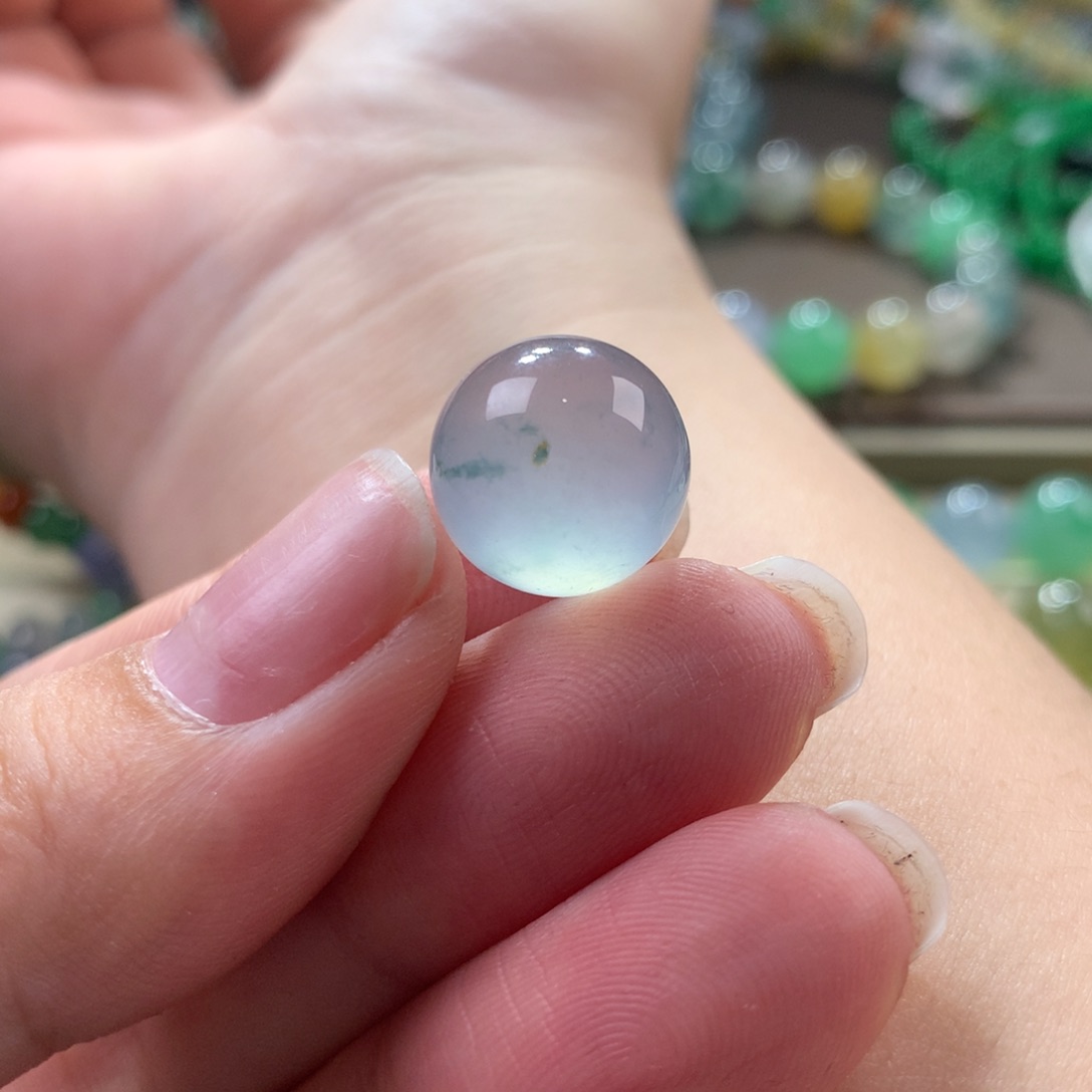 翡翠颈饰未镶嵌翡翠高冰钢位飘花卡13+