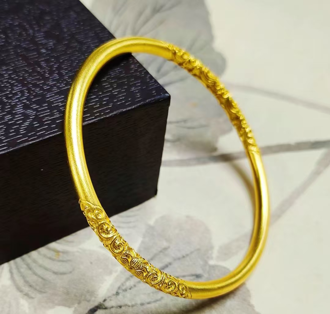 足银手镯 足银手镯 足银999 包厚的金 卷草纹手镯