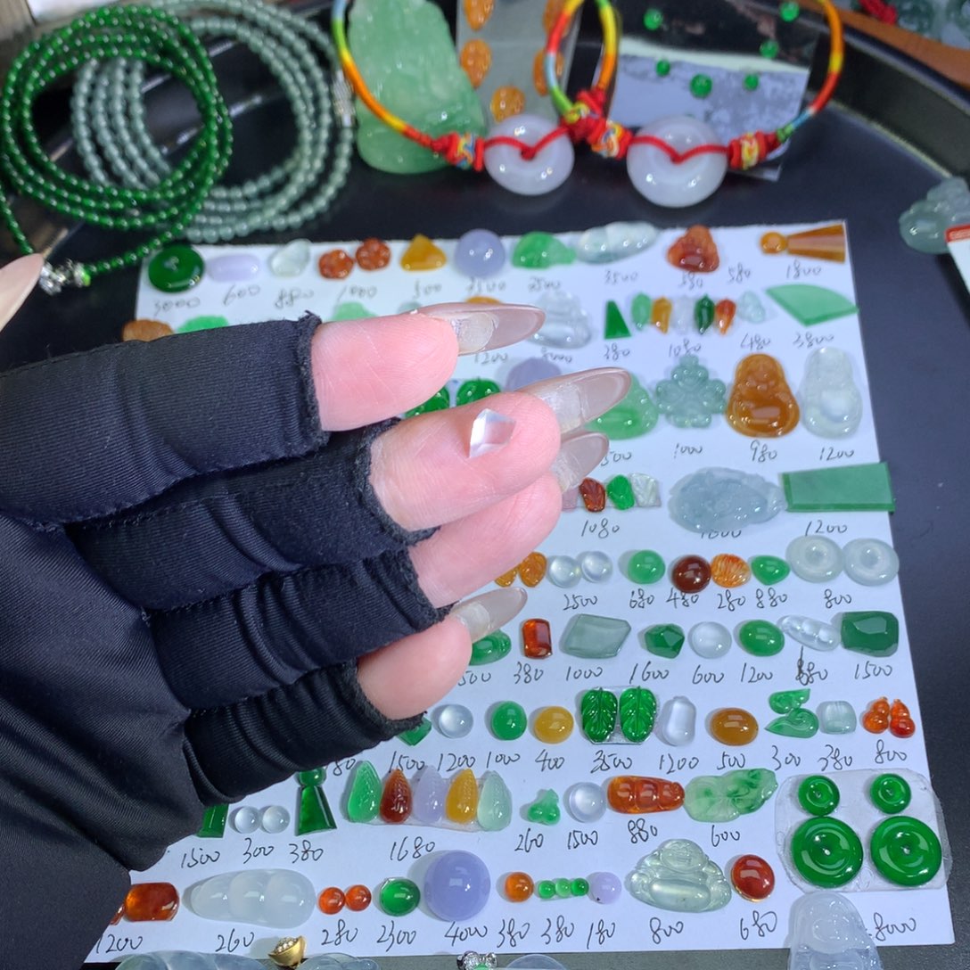 翡翠未镶嵌吊坠(不含链)冰切割