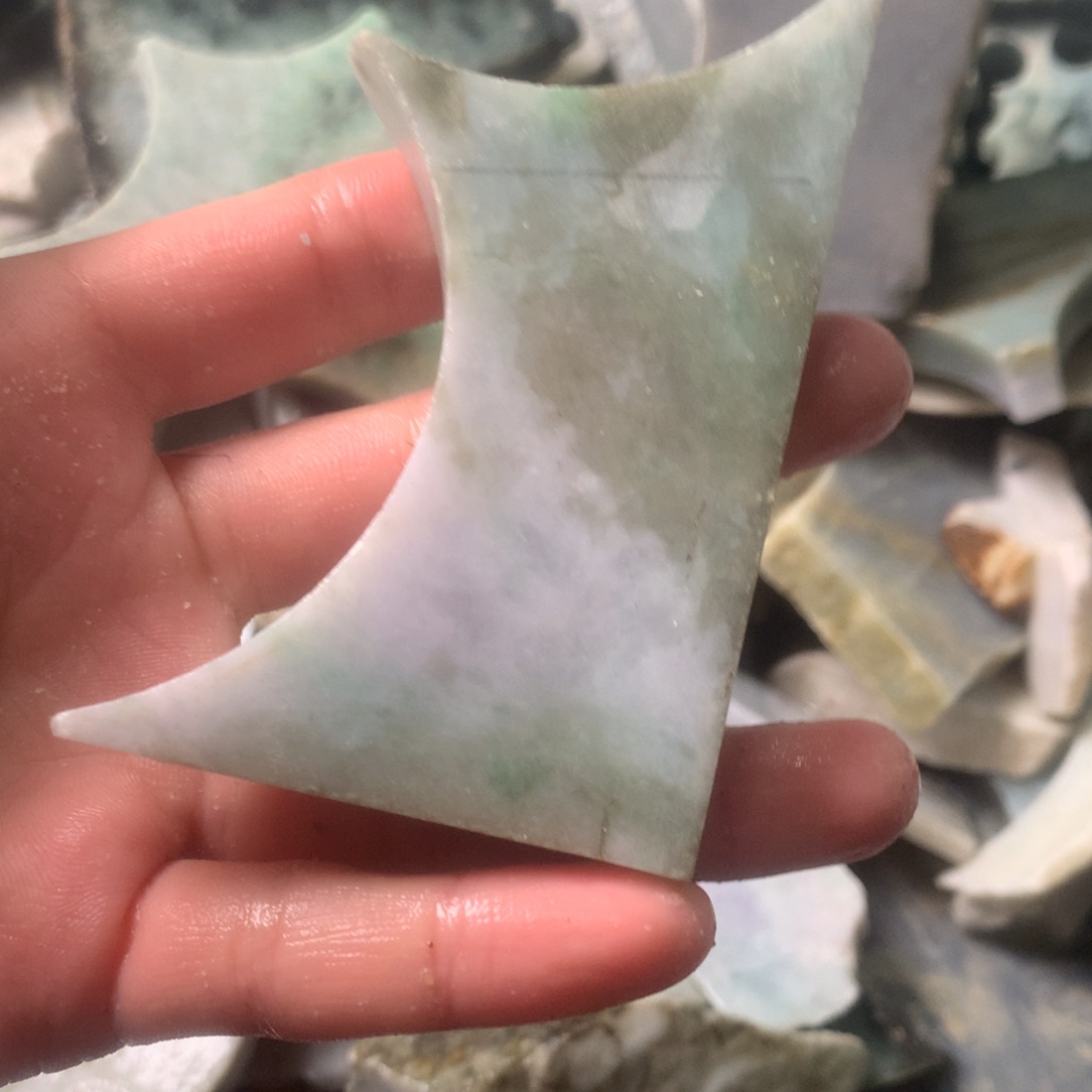 翡翠颈饰未镶嵌缅甸翡翠