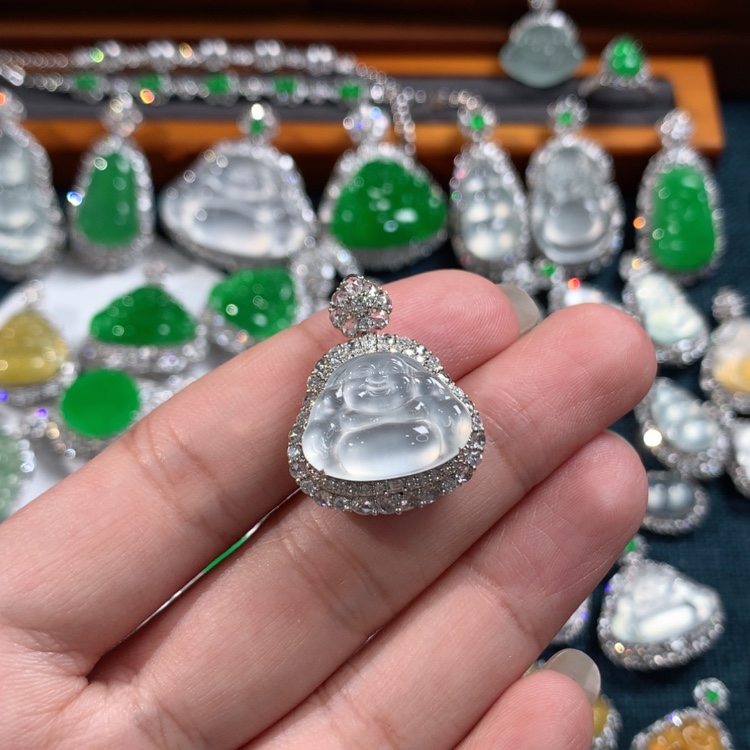 【闪购商品】翡翠颈饰18K金镶嵌佛公