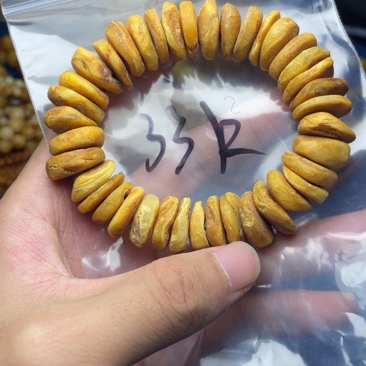 未镶嵌琥珀珠宝奇石