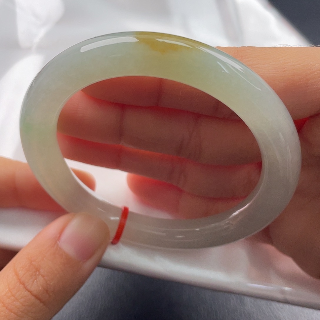 翡翠未镶嵌手镯（圆镯）53圈