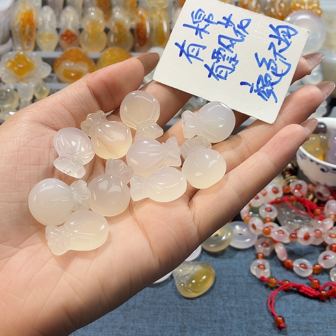 玛瑙/玉髓未镶嵌颈饰