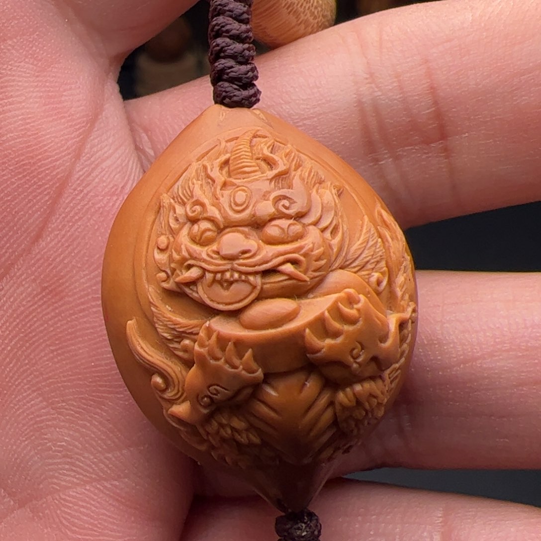 橄榄核手串/手链橄榄核雕刻的作品