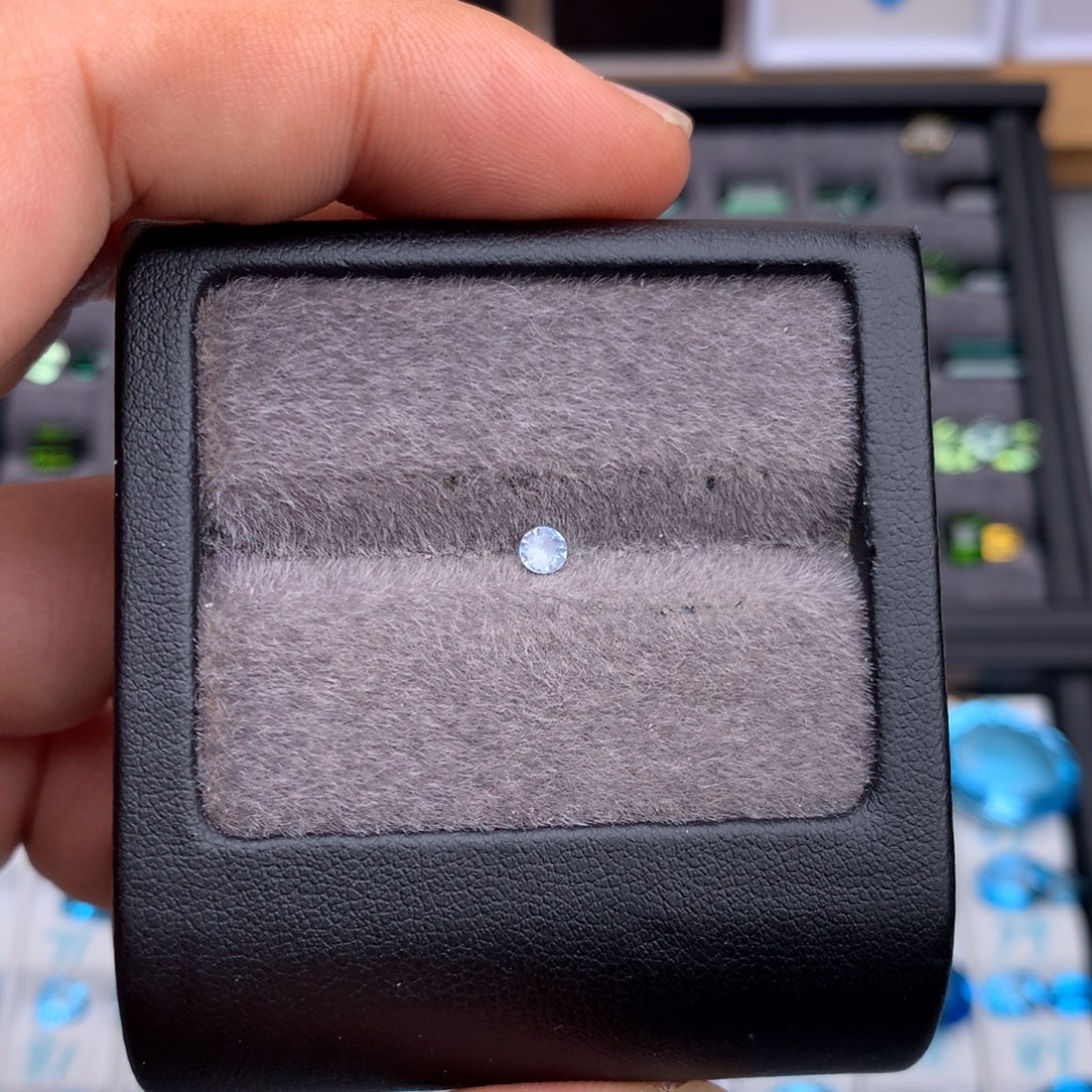 一***.蓝宝石裸石天然蓝宝石