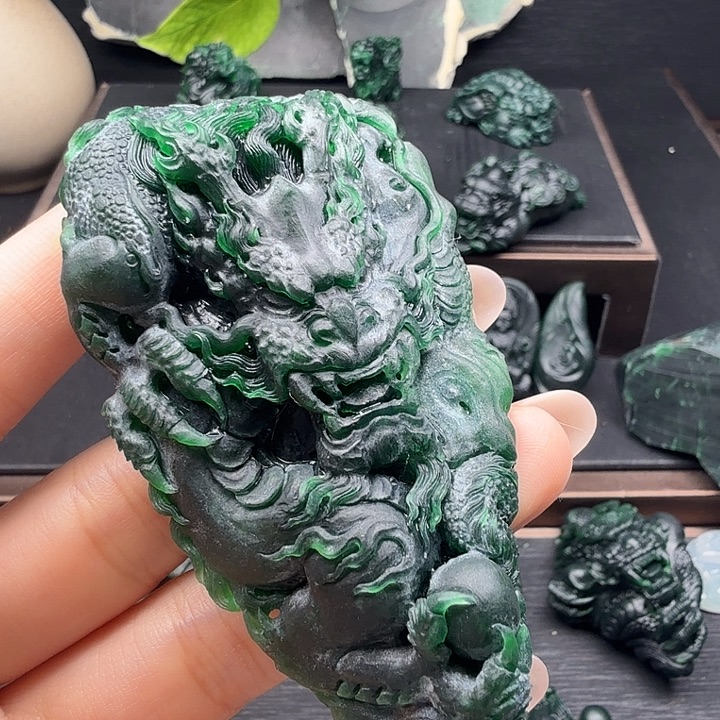 快***9定制翡翠未镶嵌挂件