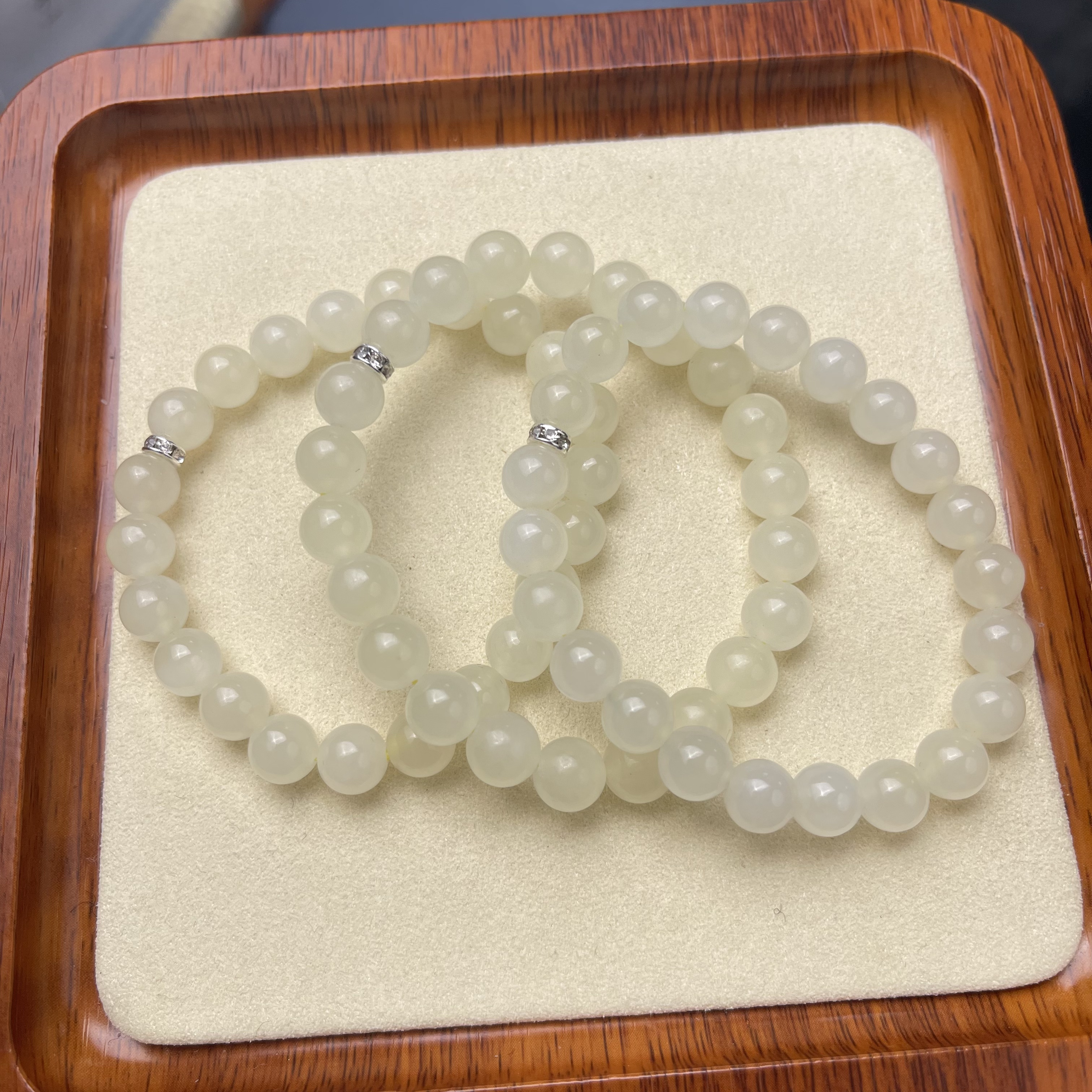 天然和田玉精品蜂蜜水手串多样性发货拍一发一
