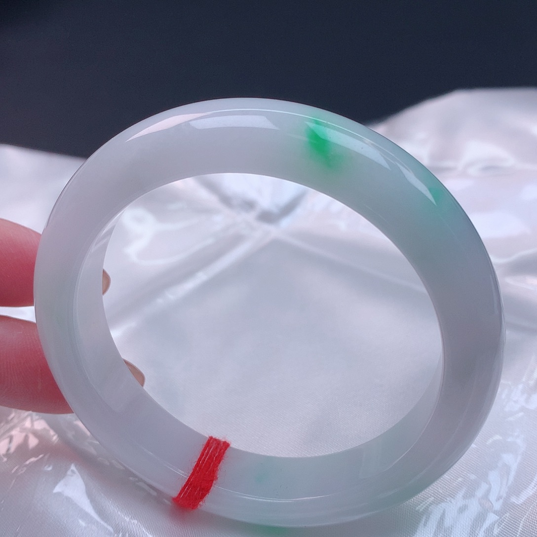 【闪购商品】未镶嵌手镯翡翠56+