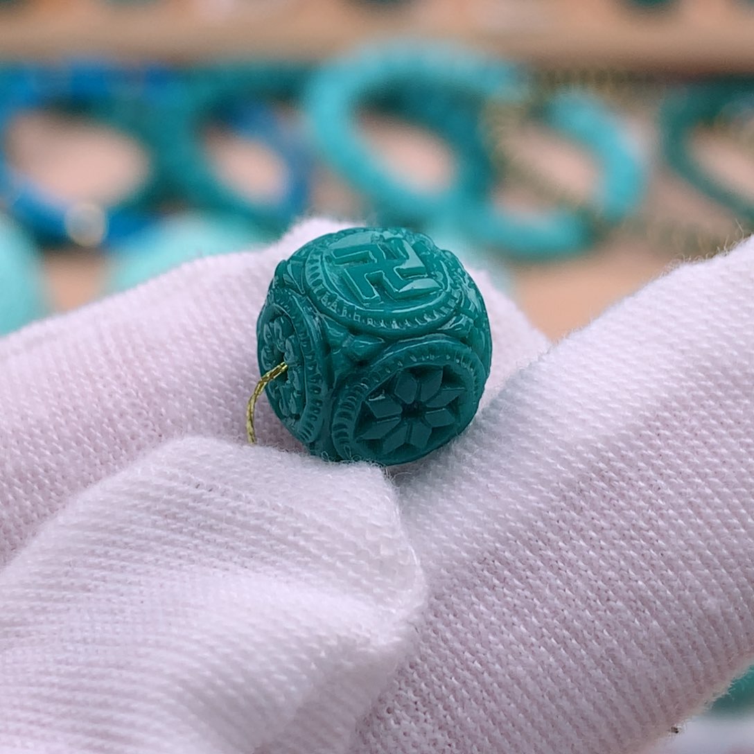 绿松石珠宝奇石未镶嵌9.2mm六方