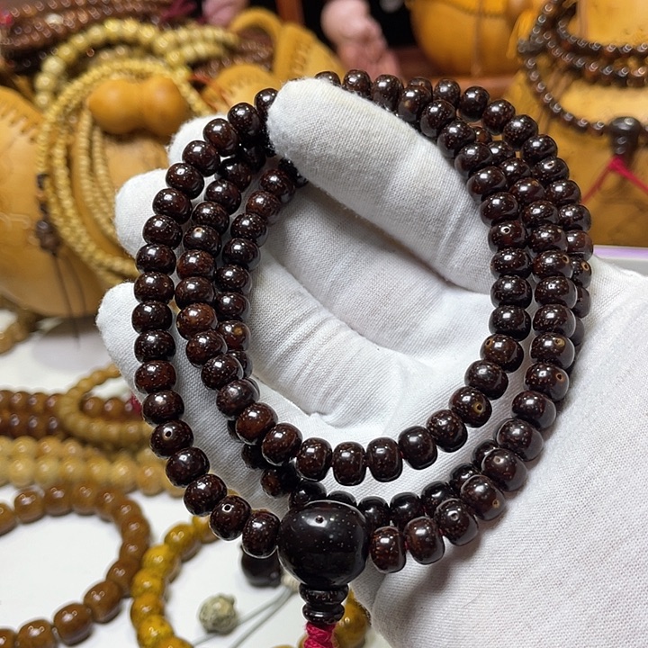 手串星月菩提6-8藏桶陈籽红宝石玉化料