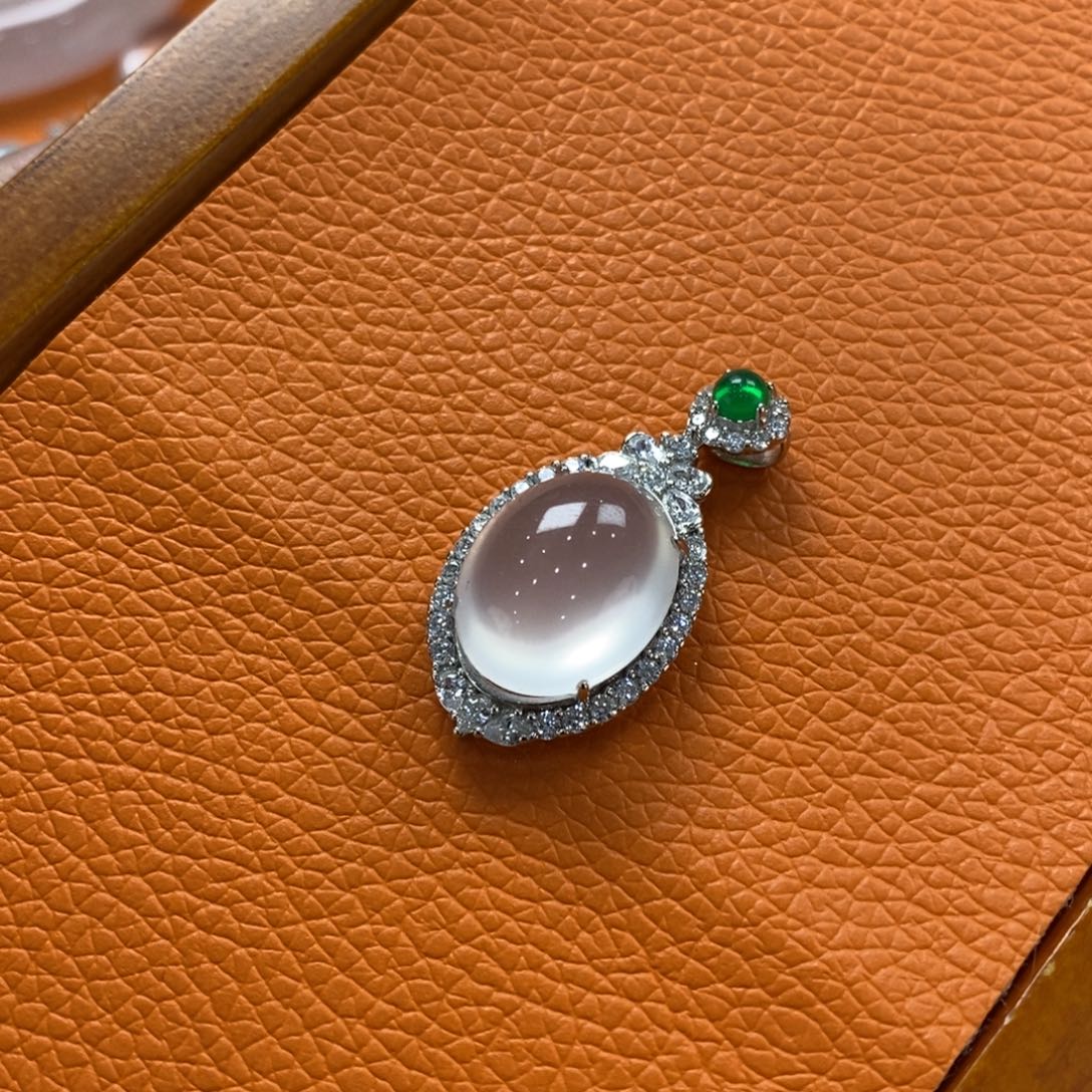 石英质玉吊坠(赠链)银S925镶嵌