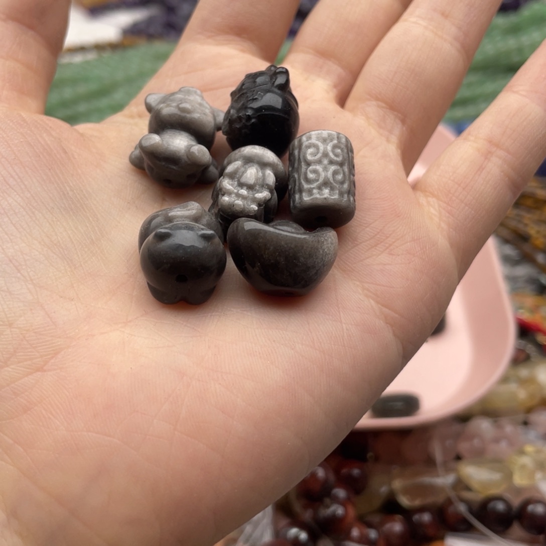 玛瑙/玉髓合金珠宝半成品一个装银曜雕刻件随机发