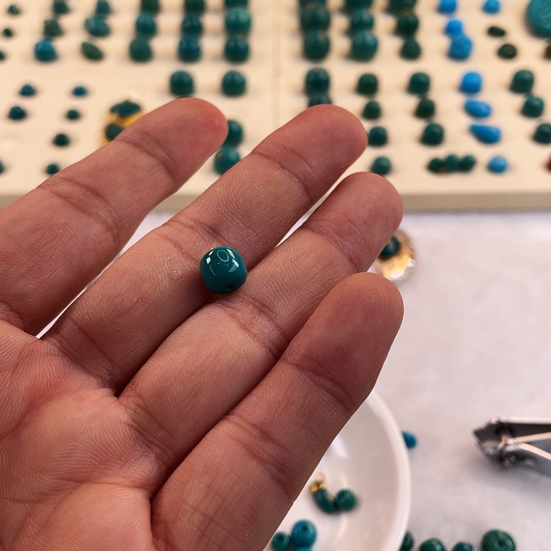 绿松石未镶嵌耳饰