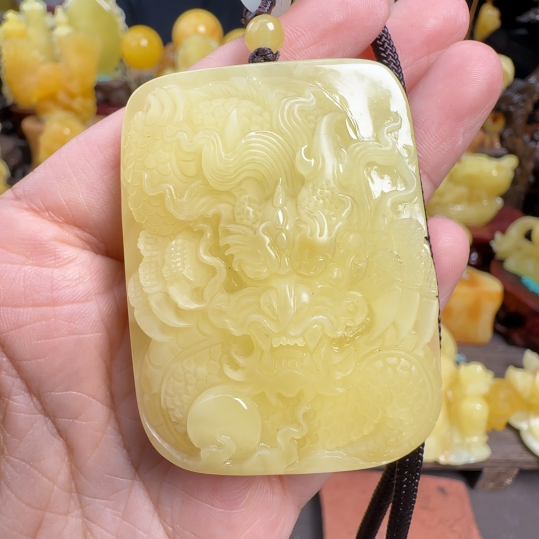 蜜蜡未镶嵌珠宝奇石