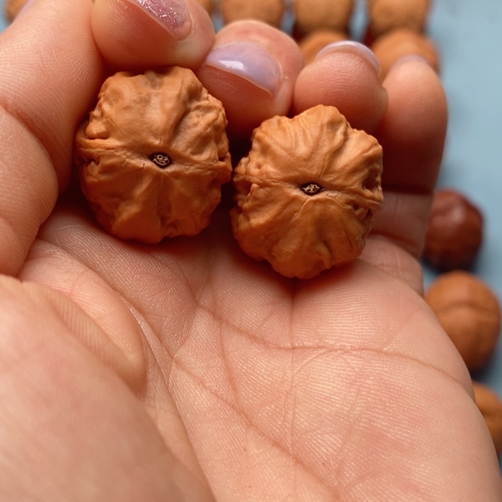 文玩核桃把件精品文玩手捻元