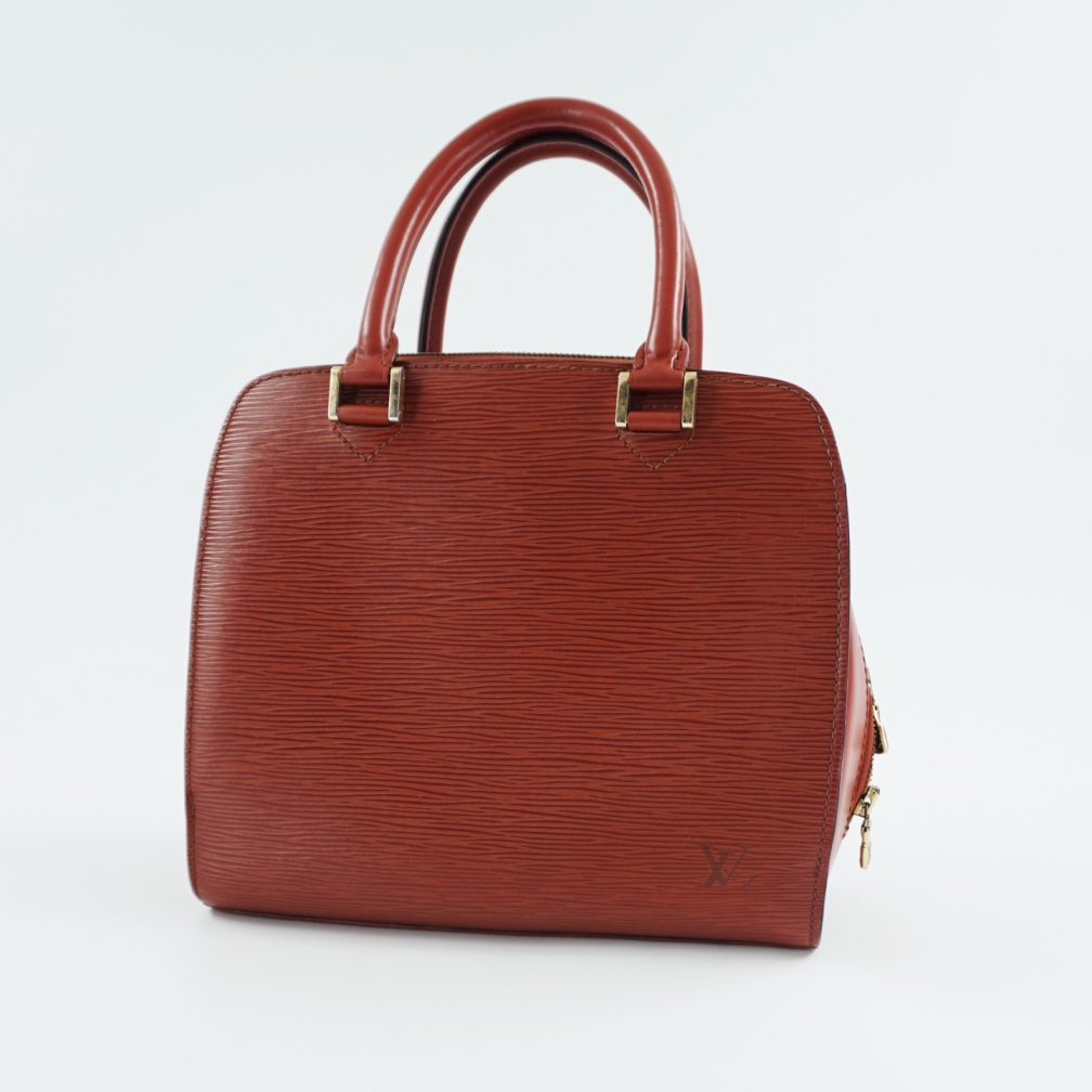 95新 LouisVuitton/路易威登 二手暗红色水波纹手提包W13724