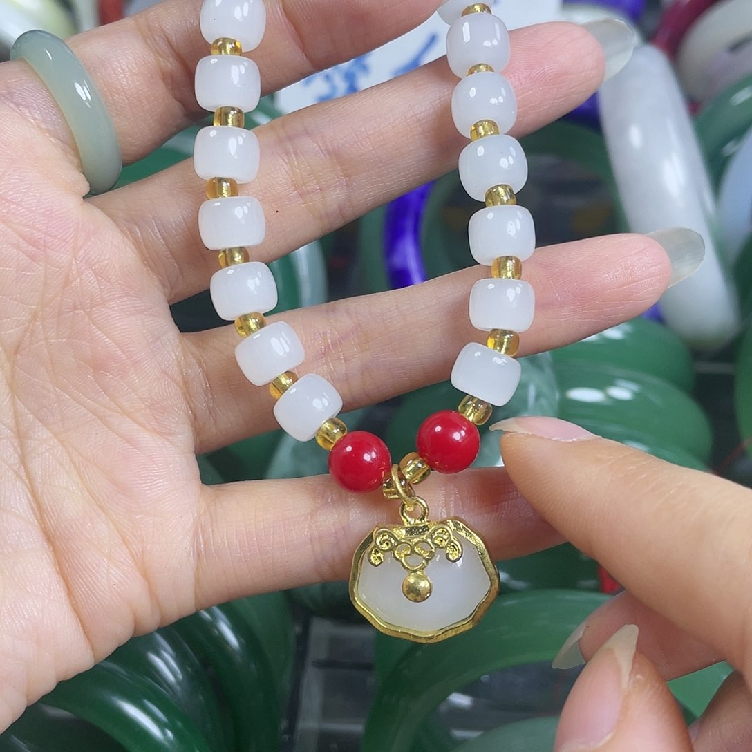 【闪购商品】石英质玉手镯未镶嵌
