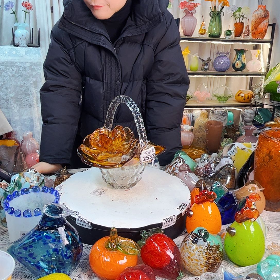 一花一蓝家悦美居琉璃摆件
