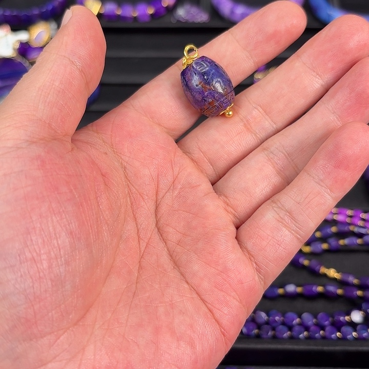 宝***儿未镶嵌苏纪石（舒俱来）吊坠