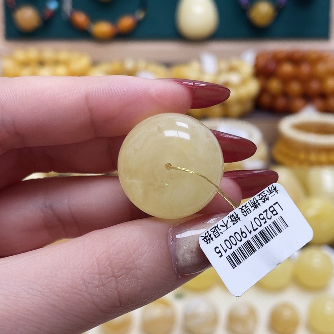 蜜蜡未镶嵌珠宝奇石22.9*16.4mm妖花扣子