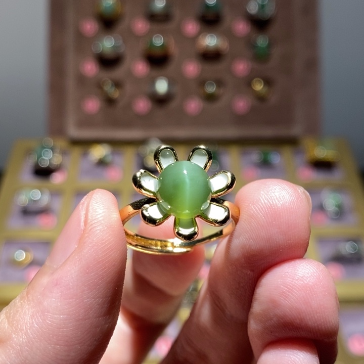 和田玉（碧玉）戒指未镶嵌