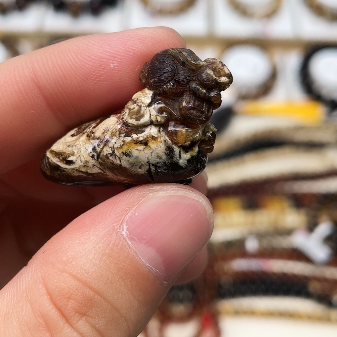 琥珀未镶嵌裸石大