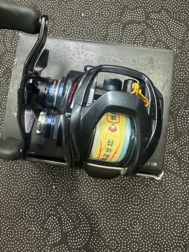 9#路亚水滴轮，四弟子hlc左手6.3速比轻微划痕轻微齿感书盒齐全