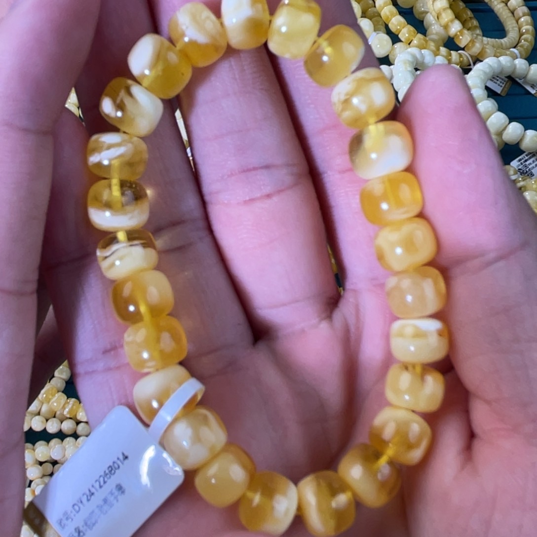 琥珀裸石未镶嵌DY241226B014