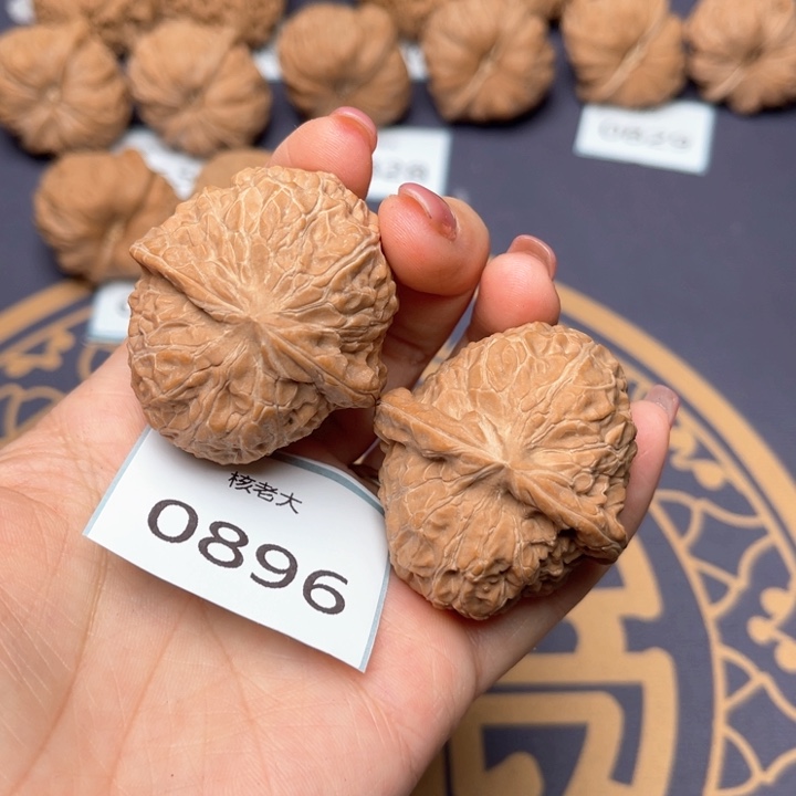 文玩核桃把件忧***～40南瓜墩 0896