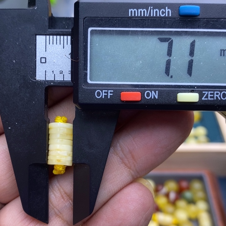 琥珀裸石未镶嵌5号7.1左右隔片微瑕