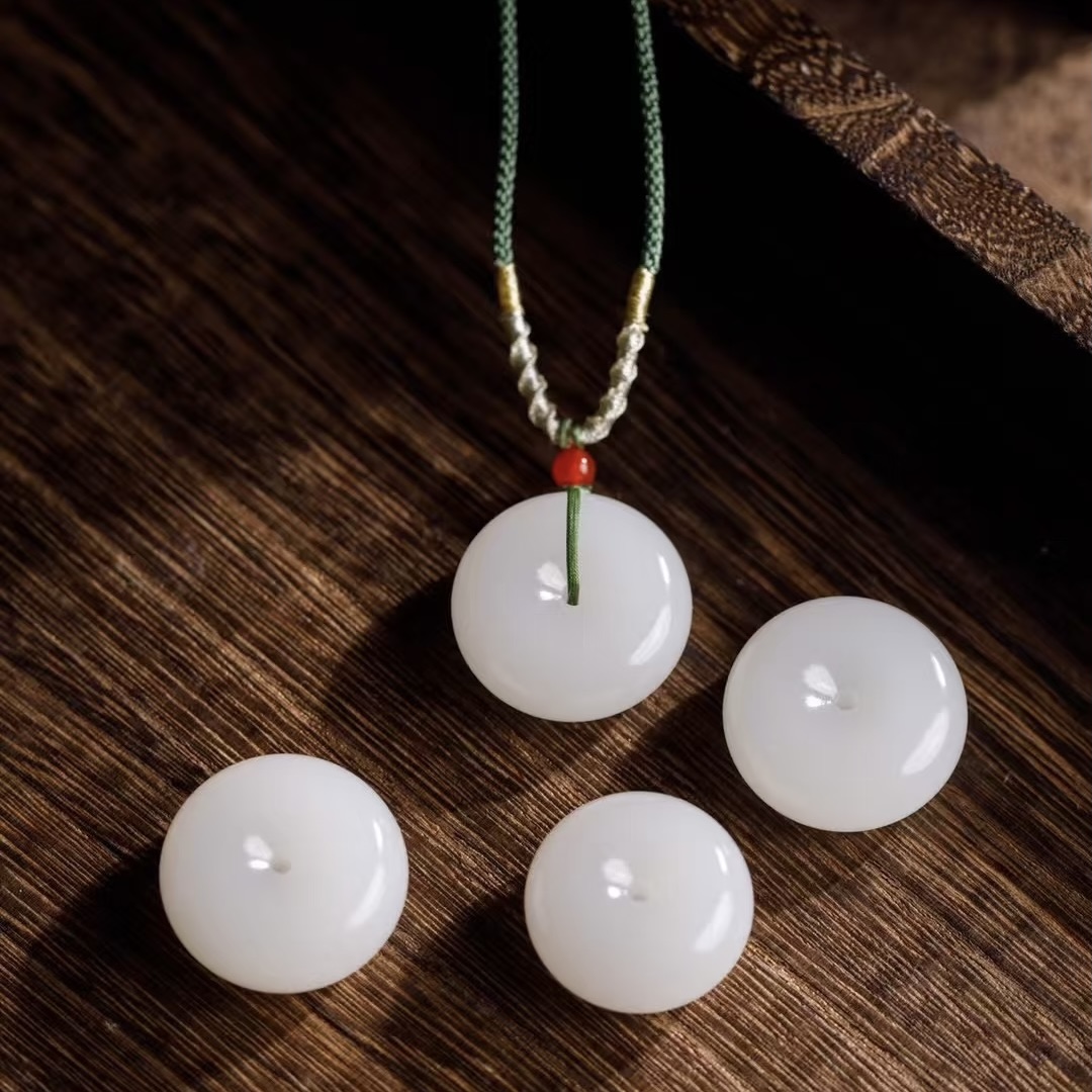 非金属珐琅吊坠 时尚精品吊坠玉气质白色